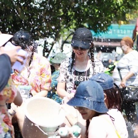W2 Hostel チエンマイ エクステリア 写真